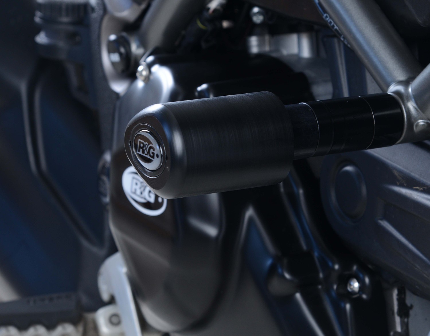 R&G Racing Aero Crash Protectors (compatible with OEM water pump cover) for Ducati 1260(S) Multistrada '19-'21 R&G Racing Aero Crash Protectors (compatible with OEM water pump cover) for Ducati 1260(S) Multistrada '19-'21
